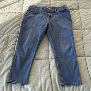 Women's Relaxed Fit Boyfriend Jeans in Classic Blue